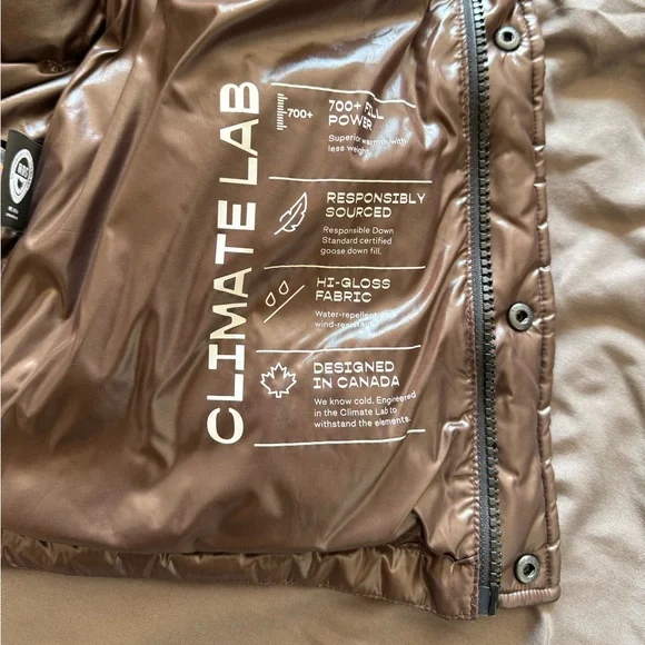 ARITZIA THE SUPER PUFF VEST HIGH GLOSS - Picture 8 of 8